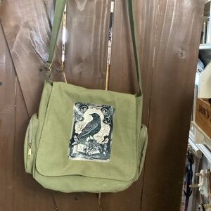 Crow crossbody